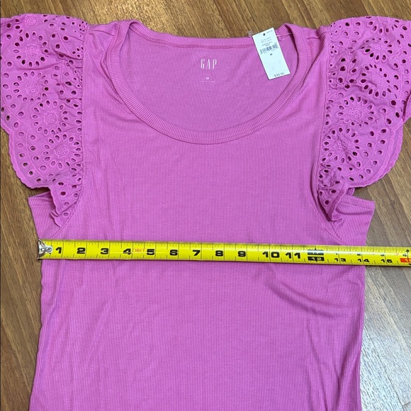GAP Eyelet Sleeve Rib T-Shirt NWT - Picture 5 of 7